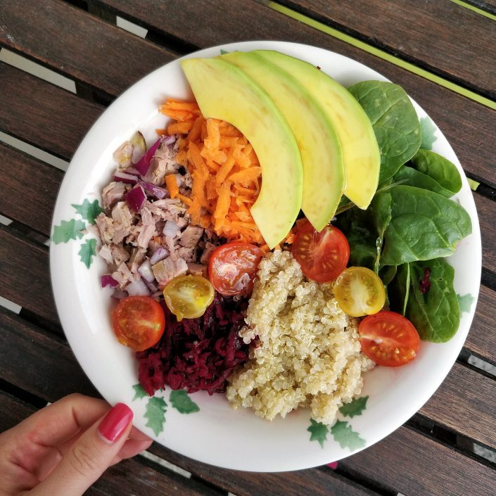 Salada de atum e abacate
